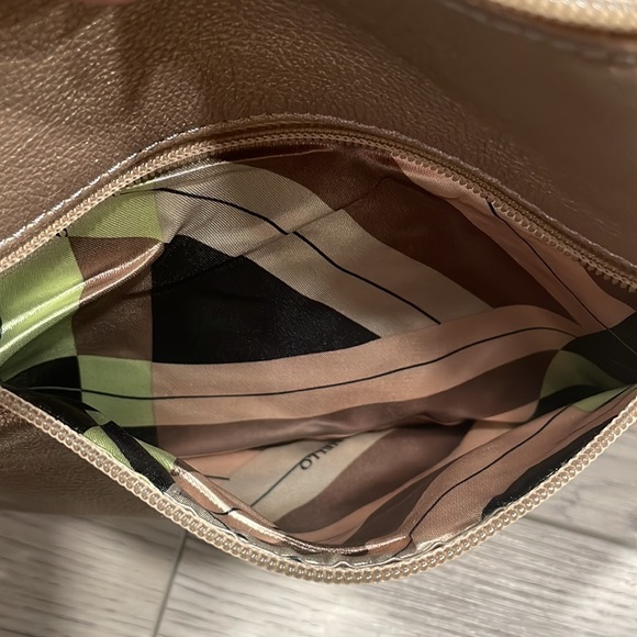 Genuine leather Tignanello purse - Picture 4 of 9